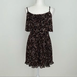 GUESS Leopard print pleated mini dress w/ cut out